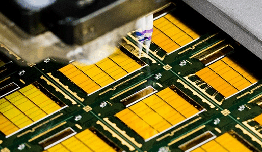 离谱!国外学校高配电脑遭人下手 只偷内存条不拿显卡