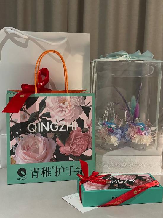 Rookie刚分手 疑似新女友曝光!韩国白富美御姐