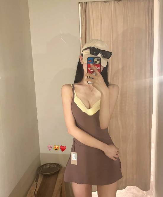 Rookie刚分手 疑似新女友曝光!韩国白富美御姐