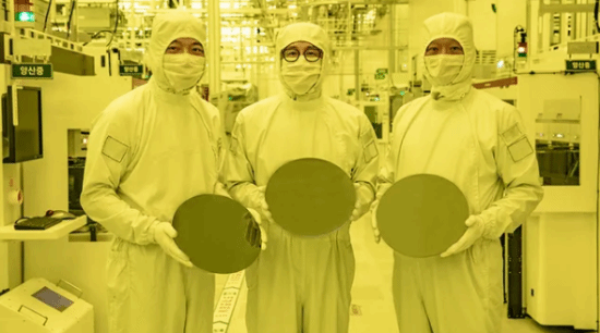 外媒分析:受到局部冲突影响存储芯片未来将会大涨