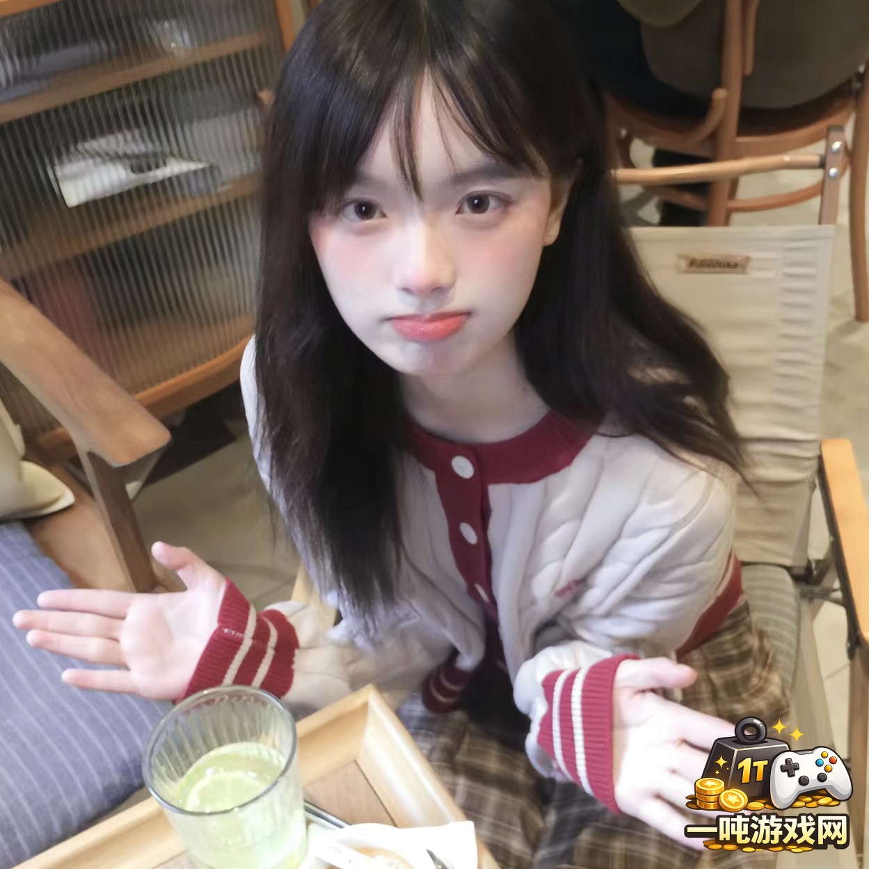 碧蓝航线潜艇编队操作技巧与实战应用指南