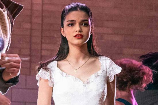 《白雪公主》真人版演员回应争议：不会为了别人舒服就改变自己！