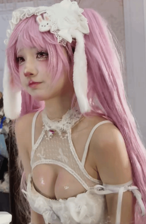 百万粉丝Coser翻车!租借Cos服污损报废 业内称是惯犯